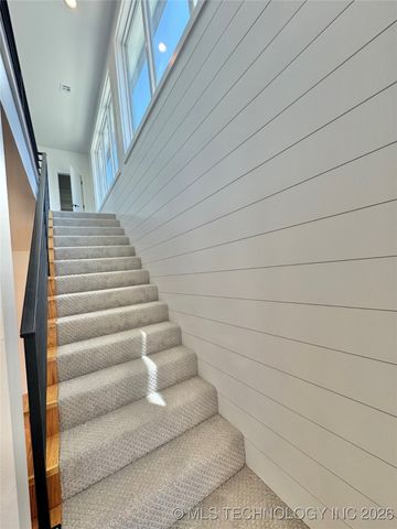 913 E 37th Street S, Tulsa, OK 74105