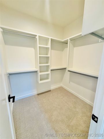 913 E 37th Street S, Tulsa, OK 74105