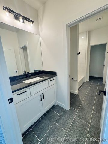 913 E 37th Street S, Tulsa, OK 74105