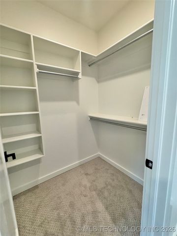 913 E 37th Street S, Tulsa, OK 74105