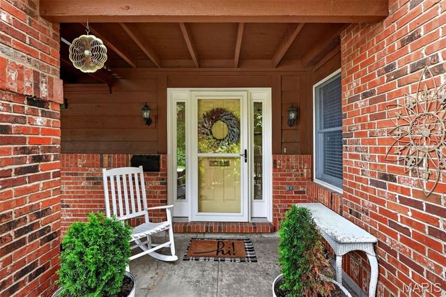 1137 Claytonbrook Court, Ballwin, MO 63011