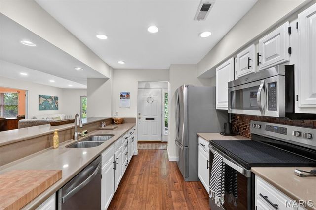 1137 Claytonbrook Court, Ballwin, MO 63011