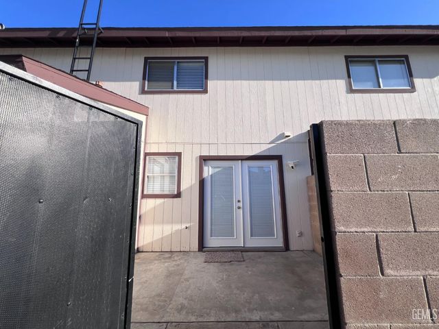 4600 Beechwood Street 82, Bakersfield, CA 93309