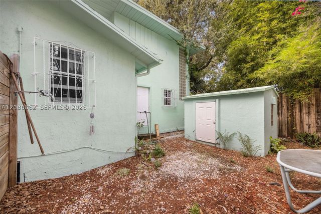 2952 Louise St, Coconut Grove, FL 33133