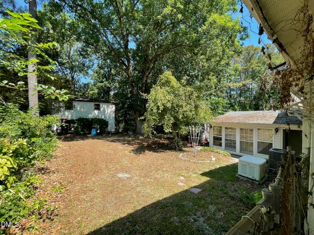 2012 Bowman Lane, Raleigh, NC 27610