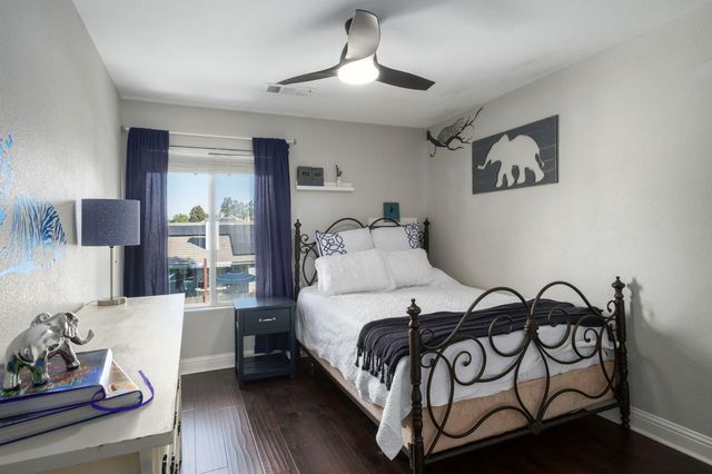 2582 E Christopher Drive, Fresno, CA 93720