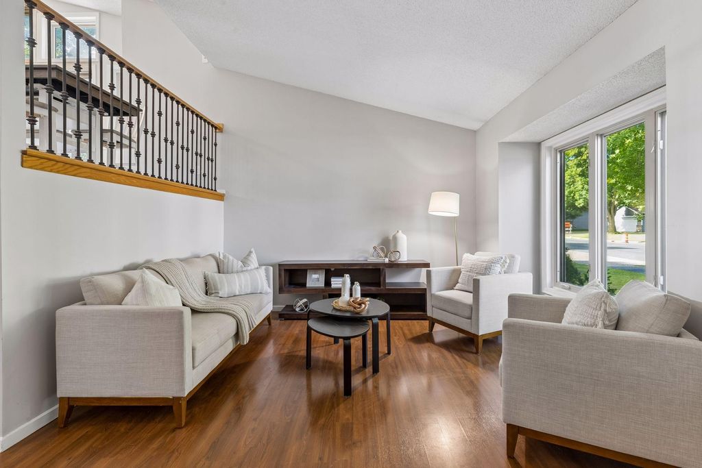 8952 Pineview Lane N, Maple Grove, MN 55369 — photo 5