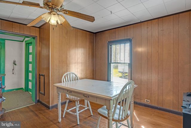30600 DEPOT ST, New Church, VA 23415