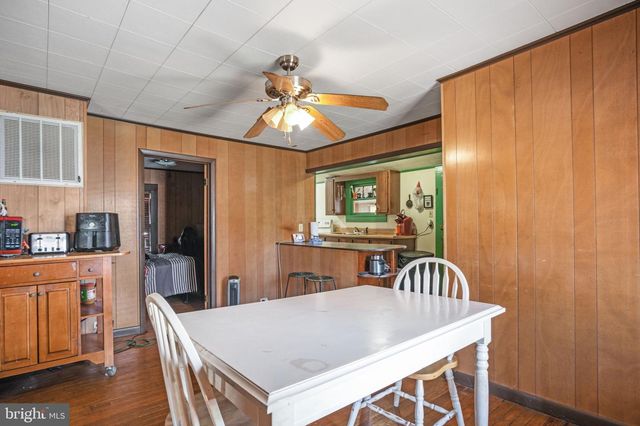30600 DEPOT ST, New Church, VA 23415
