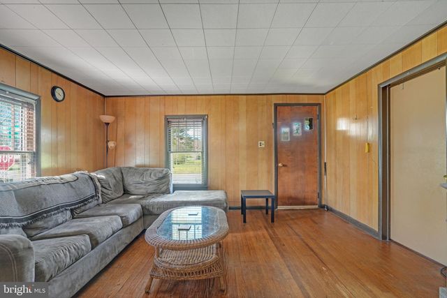 30600 DEPOT ST, New Church, VA 23415