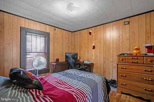 30600 DEPOT ST, New Church, VA 23415
