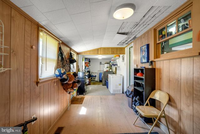 30600 DEPOT ST, New Church, VA 23415
