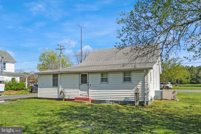30600 DEPOT ST, New Church, VA 23415