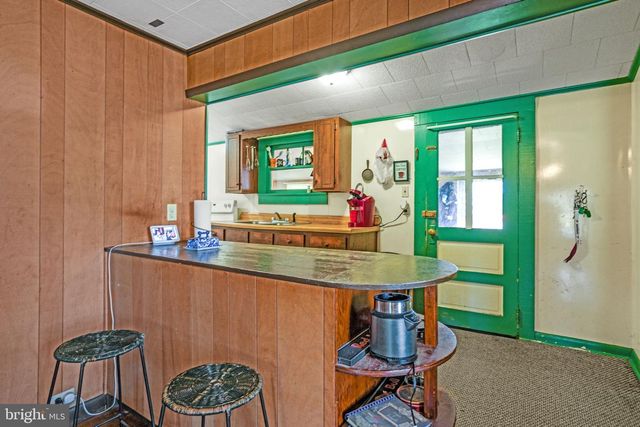 30600 DEPOT ST, New Church, VA 23415