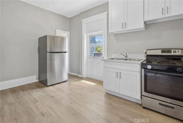 1978 Bonsallo, Los Angeles, CA 90007