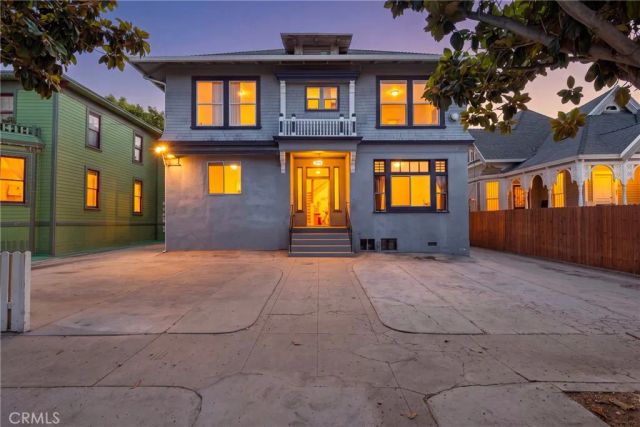 1978 Bonsallo, Los Angeles, CA 90007