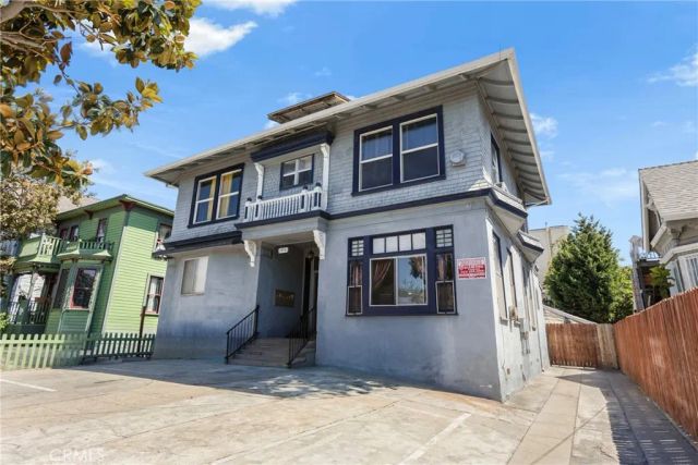 1978 Bonsallo, Los Angeles, CA 90007