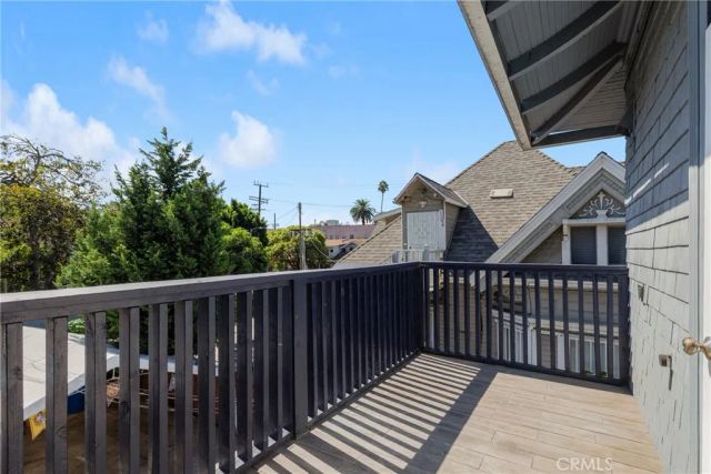 1978 Bonsallo, Los Angeles, CA 90007