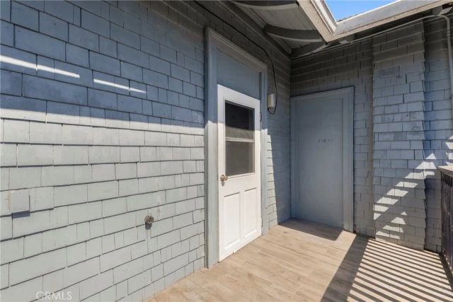 1978 Bonsallo, Los Angeles, CA 90007