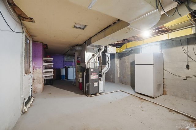 3935 St James Avenue, Silverton, OH 45236