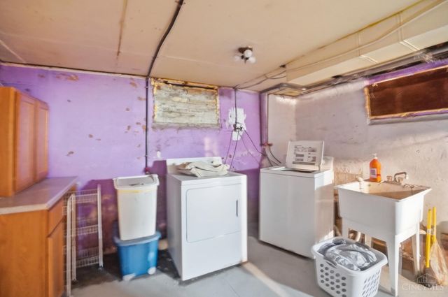 3935 St James Avenue, Silverton, OH 45236