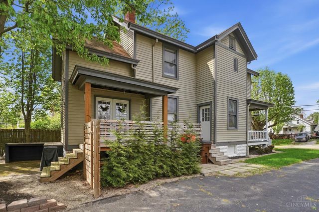 3935 St James Avenue, Silverton, OH 45236