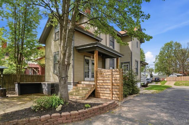 3935 St James Avenue, Silverton, OH 45236