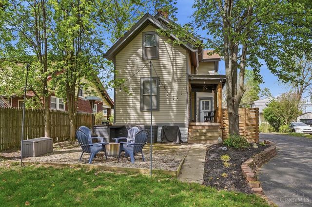 3935 St James Avenue, Silverton, OH 45236