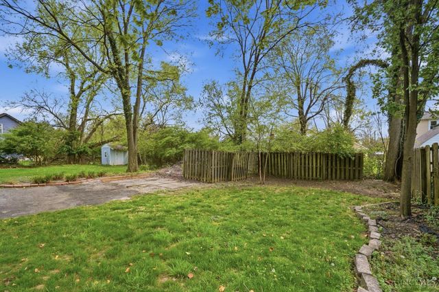 3935 St James Avenue, Silverton, OH 45236