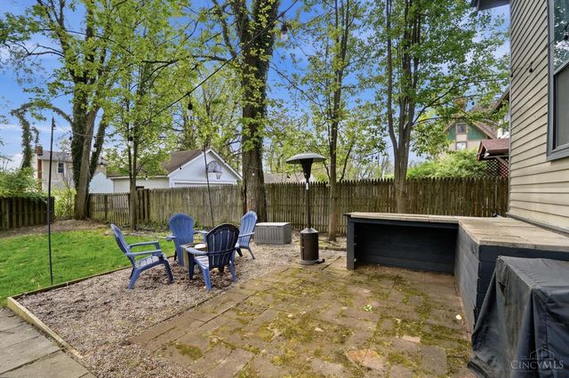 3935 St James Avenue, Silverton, OH 45236