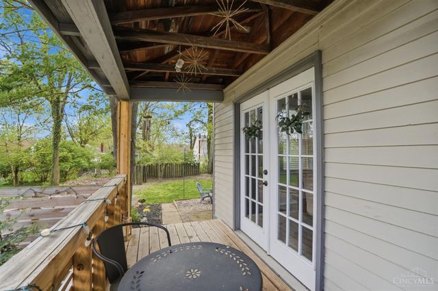 3935 St James Avenue, Silverton, OH 45236