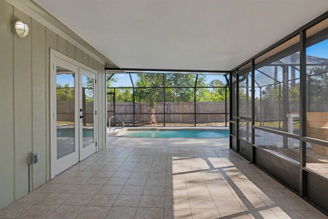 150 Brookside Ln, Palm Coast, FL 32137