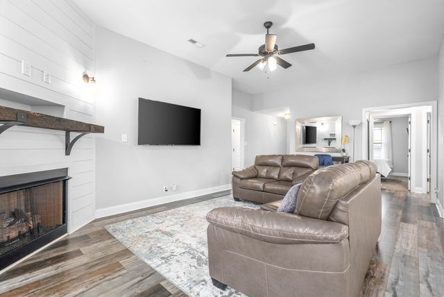162 Ambridge St, Oak Grove, KY 42262