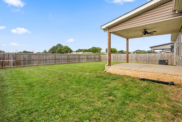 162 Ambridge St, Oak Grove, KY 42262