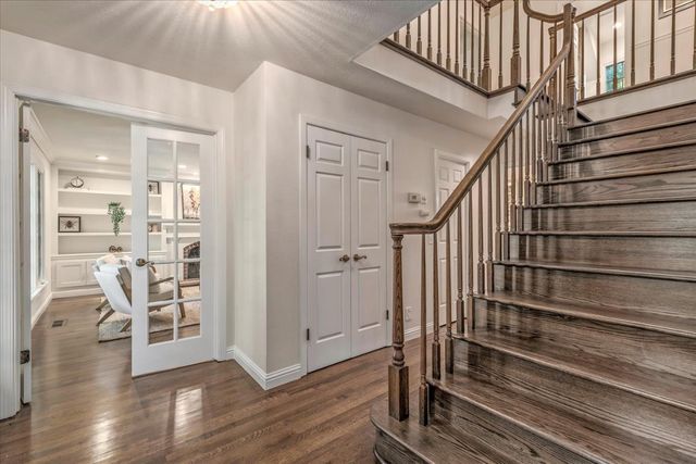 21700 Via Regina, Saratoga, CA 95070