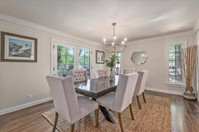 21700 Via Regina, Saratoga, CA 95070