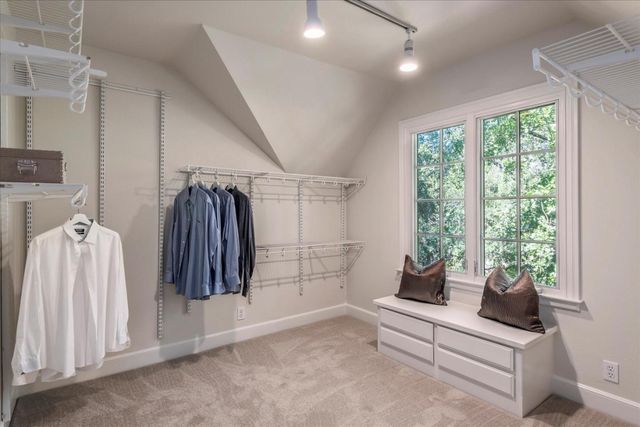 21700 Via Regina, Saratoga, CA 95070