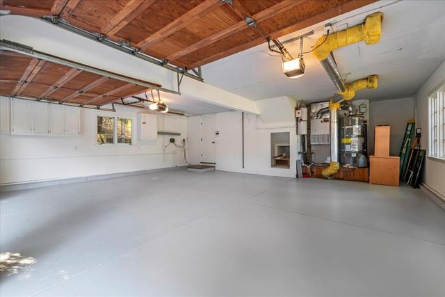 21700 Via Regina, Saratoga, CA 95070