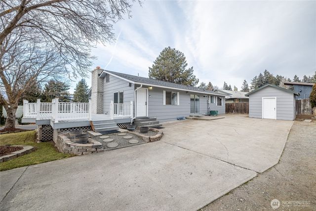 1425 Bel Air Drive, East Wenatchee, WA 98802