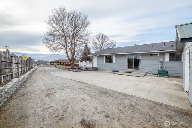 1425 Bel Air Drive, East Wenatchee, WA 98802