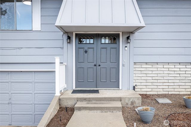 1425 Bel Air Drive, East Wenatchee, WA 98802