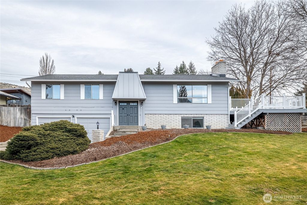 1425 Bel Air Drive, East Wenatchee, WA 98802