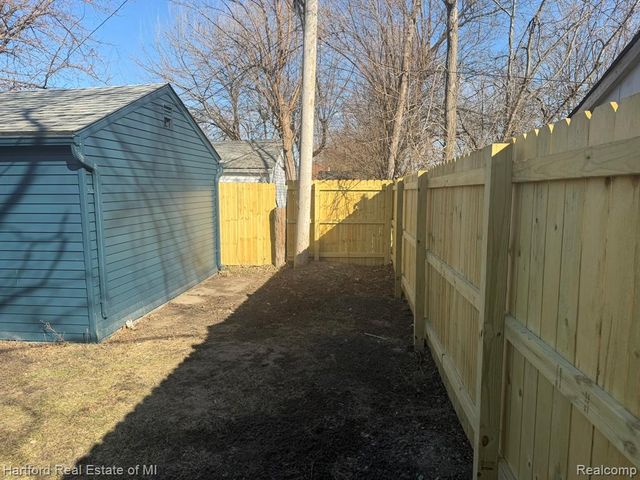 6212 Westwood Street, Detroit, MI 48228