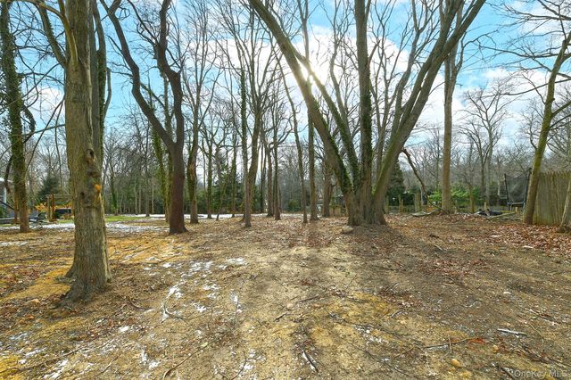 34 Warner Road, Huntington, NY 11743