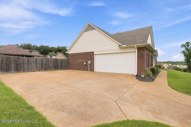 1943 Laughter Road, Nesbit, MS 38651