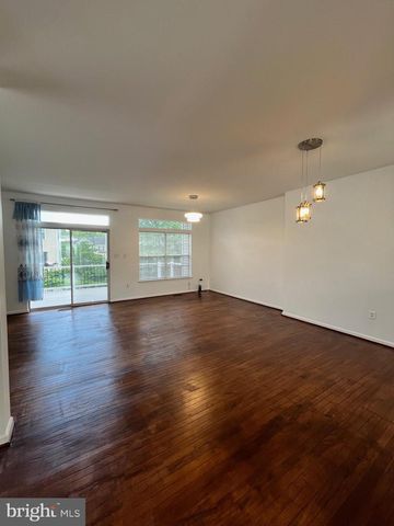 17367 KILDARE LN, Dumfries, VA 22026