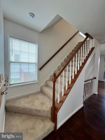 17367 KILDARE LN, Dumfries, VA 22026