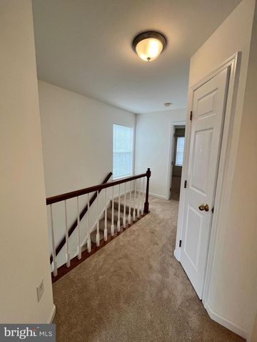 17367 KILDARE LN, Dumfries, VA 22026