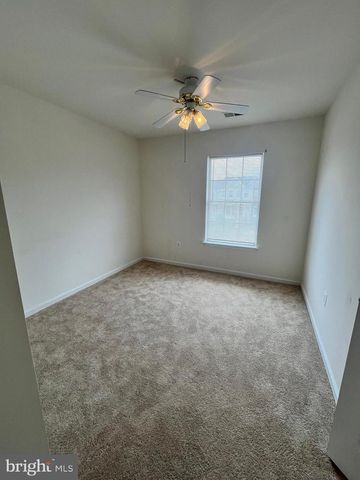 17367 KILDARE LN, Dumfries, VA 22026