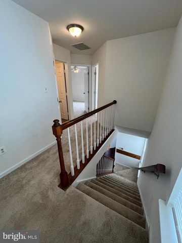 17367 KILDARE LN, Dumfries, VA 22026